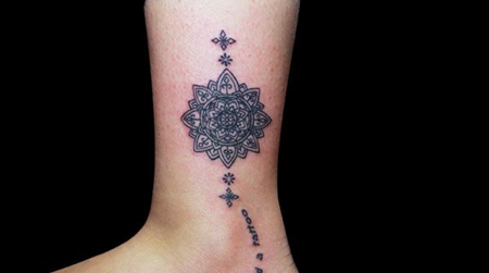 脚踝梵花吊坠纹身图案