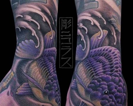 新传统手背鲤鱼纹身图案