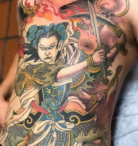 新传统腹部哪吒纹身图案