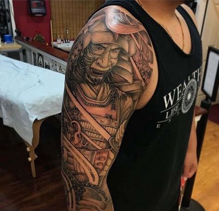 新传统胳膊武士鲤鱼纹身图案