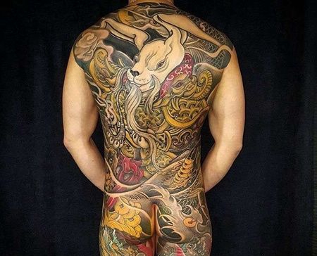 新传统后背兔子纹身图案