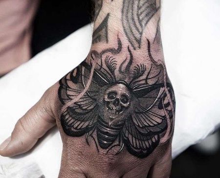 New School手背蛾子纹身图案