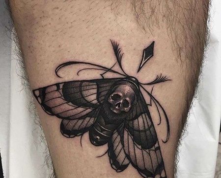 New School大腿蛾子纹身图案