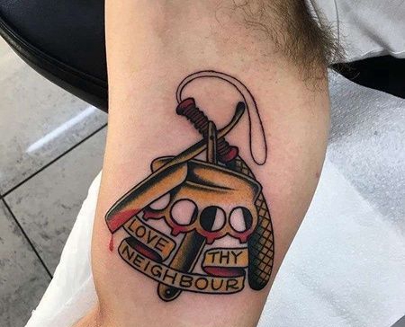 New School大臂折刀纹身图案