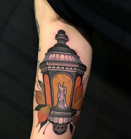 New School大臂灯笼蜡烛纹身图案