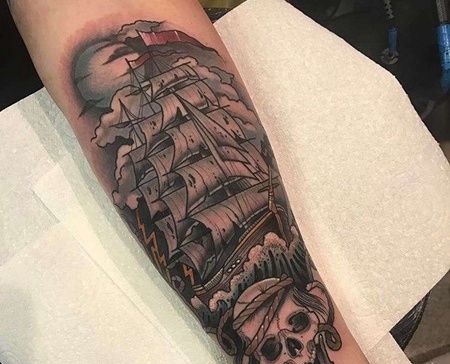New School小臂帆船骷髅纹身图案