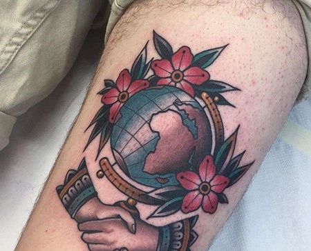 New School大腿手地球仪纹身图案