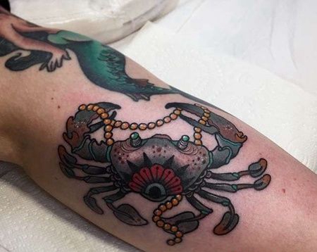 New School小腿螃蟹纹身图案