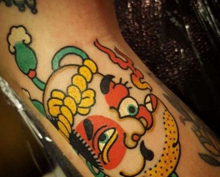 日式手腕老人头纹身图案