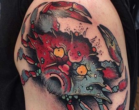 新传统大臂螃蟹纹身图案