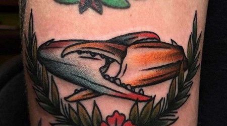 New School大腿蟹钳纹身图案