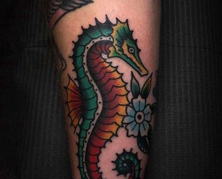 Old School小臂海马纹身图案