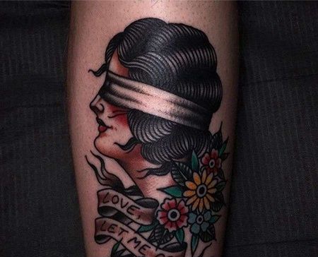 Old School小腿女人花卉纹身图案