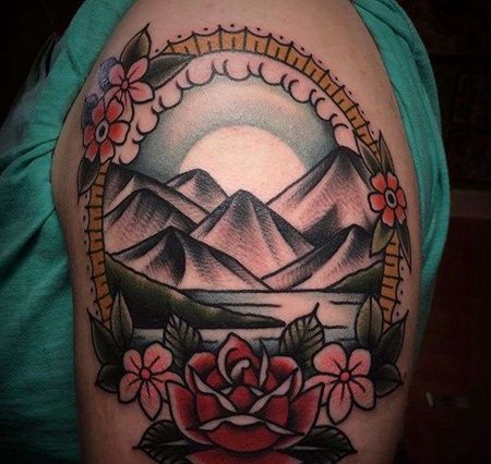 Old School大臂山玫瑰纹身图案