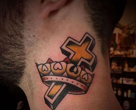 Old School脖子十字架皇冠纹身图案