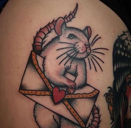 New School大腿老鼠信纹身图案