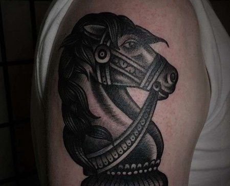 Old School大腿跳马纹身图案