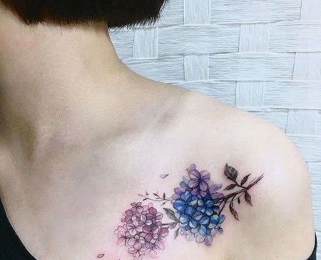 小清新锁骨满天星纹身图案