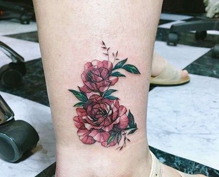 小清新小腿玫瑰纹身图案