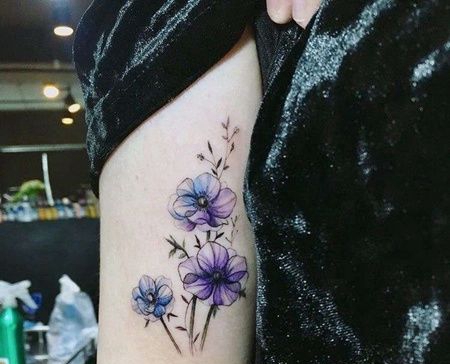 小清新大臂花卉纹身图案