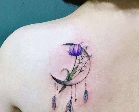 小清新后肩月亮纹身图案