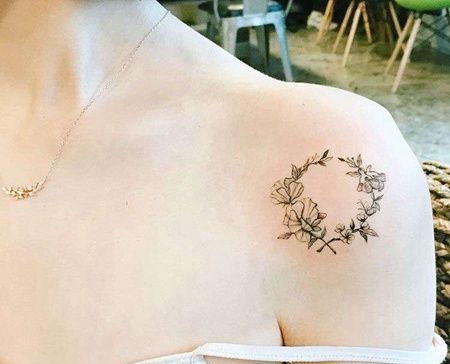 小清新大臂花环纹身图案