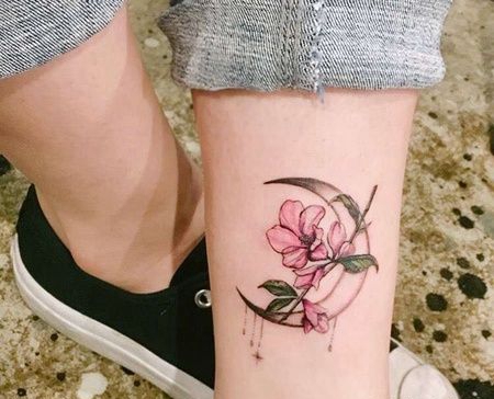 小清新小腿花卉月亮纹身图案