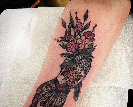 New School小臂手花卉纹身图案