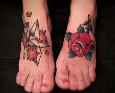 Old School脚背玫瑰千纸鹤纹身图案