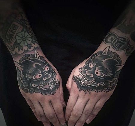 新传统手背夜叉纹身图案