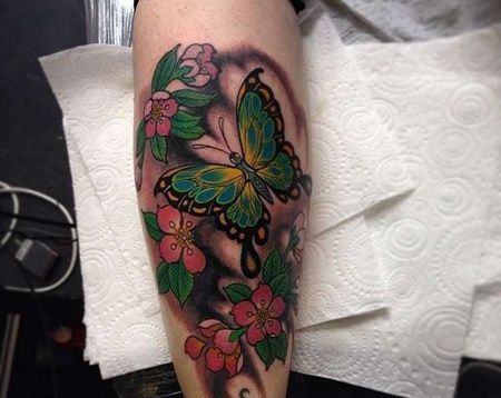 新传统小腿蝴蝶纹身图案