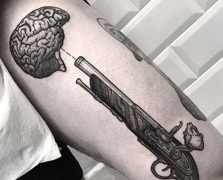 New School大腿大脑枪纹身图案
