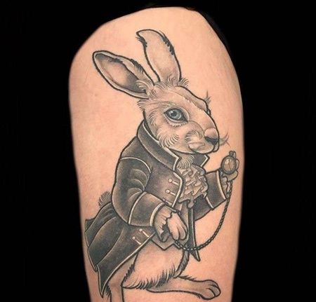New School大腿兔子纹身图案