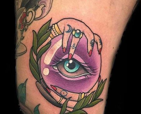 New School大臂手水晶球眼睛纹身图案