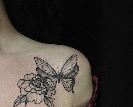 点线锁骨蝴蝶玫瑰纹身图案