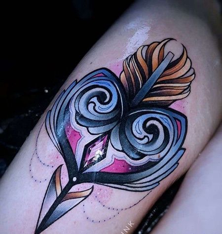 New School大腿箭纹身图案