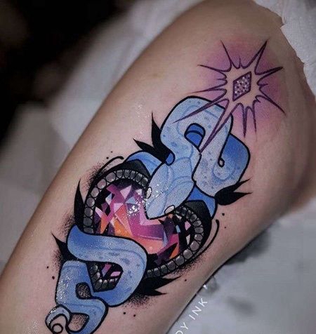 New School小腿蛇宝石纹身图案