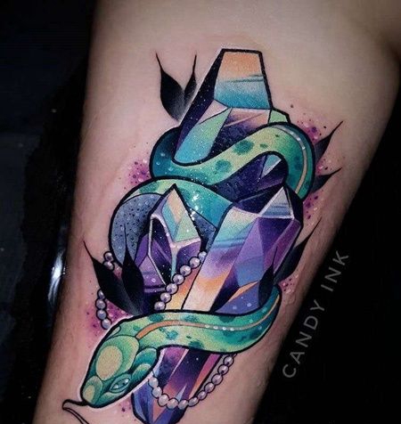 New School大腿宝石蛇纹身图案