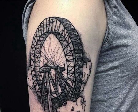 Old School大臂摩天轮纹身图案