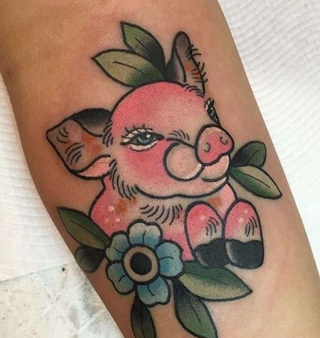 Old School小腿猪纹身图案