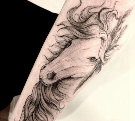 点线小臂马纹身图案