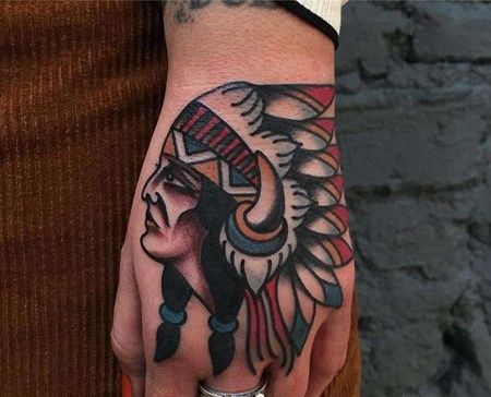 Old School手背印第安人纹身图案