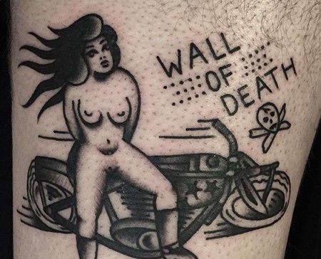 Old School大腿女人摩托车纹身图案