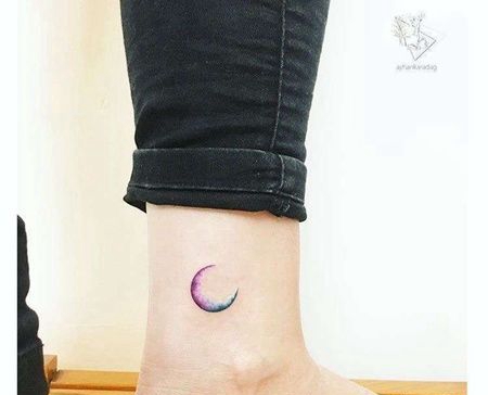 小清新脚踝月亮纹身图案