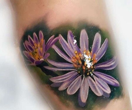 写实小腿花卉纹身图案