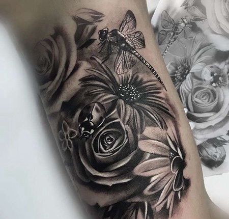 写实大臂玫瑰蜻蜓纹身图案