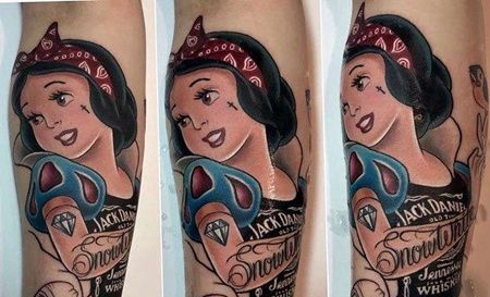 New School小臂白雪公主纹身图案
