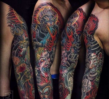 新传统胳膊大黑天般若狼纹身图案