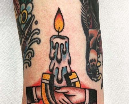 Old School大臂手蜡烛纹身图案