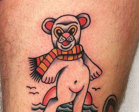 Old School大腿北极熊纹身图案